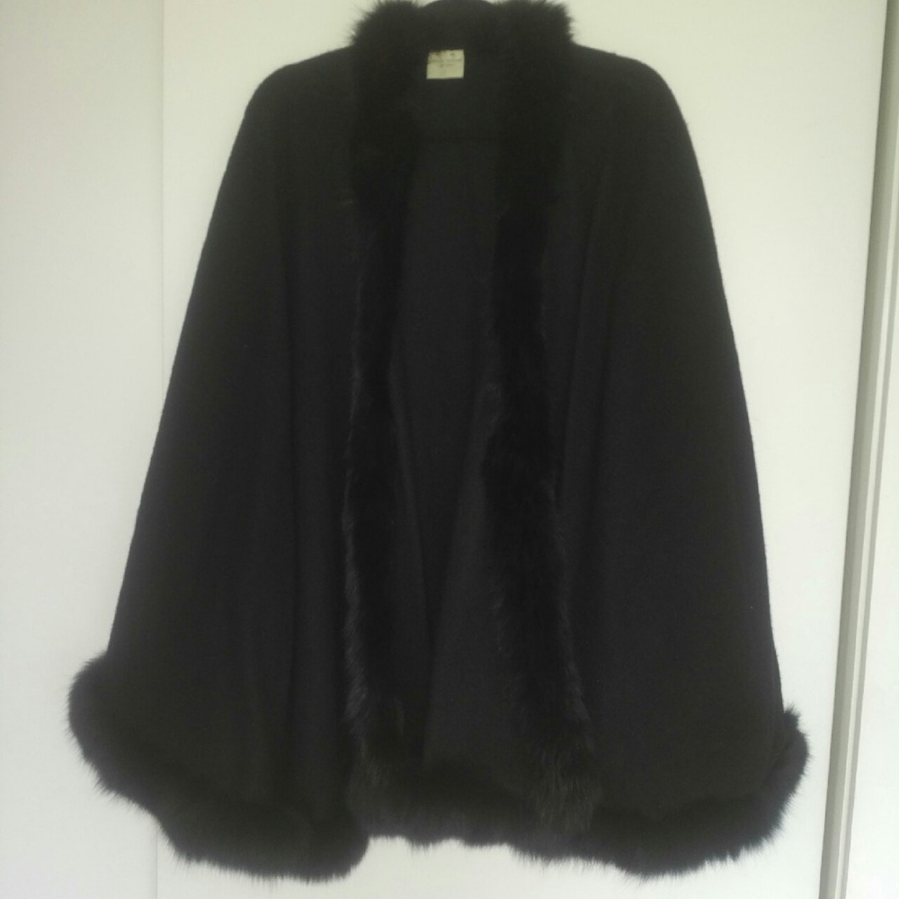 Cape Black Wool with Fox Fur Trim